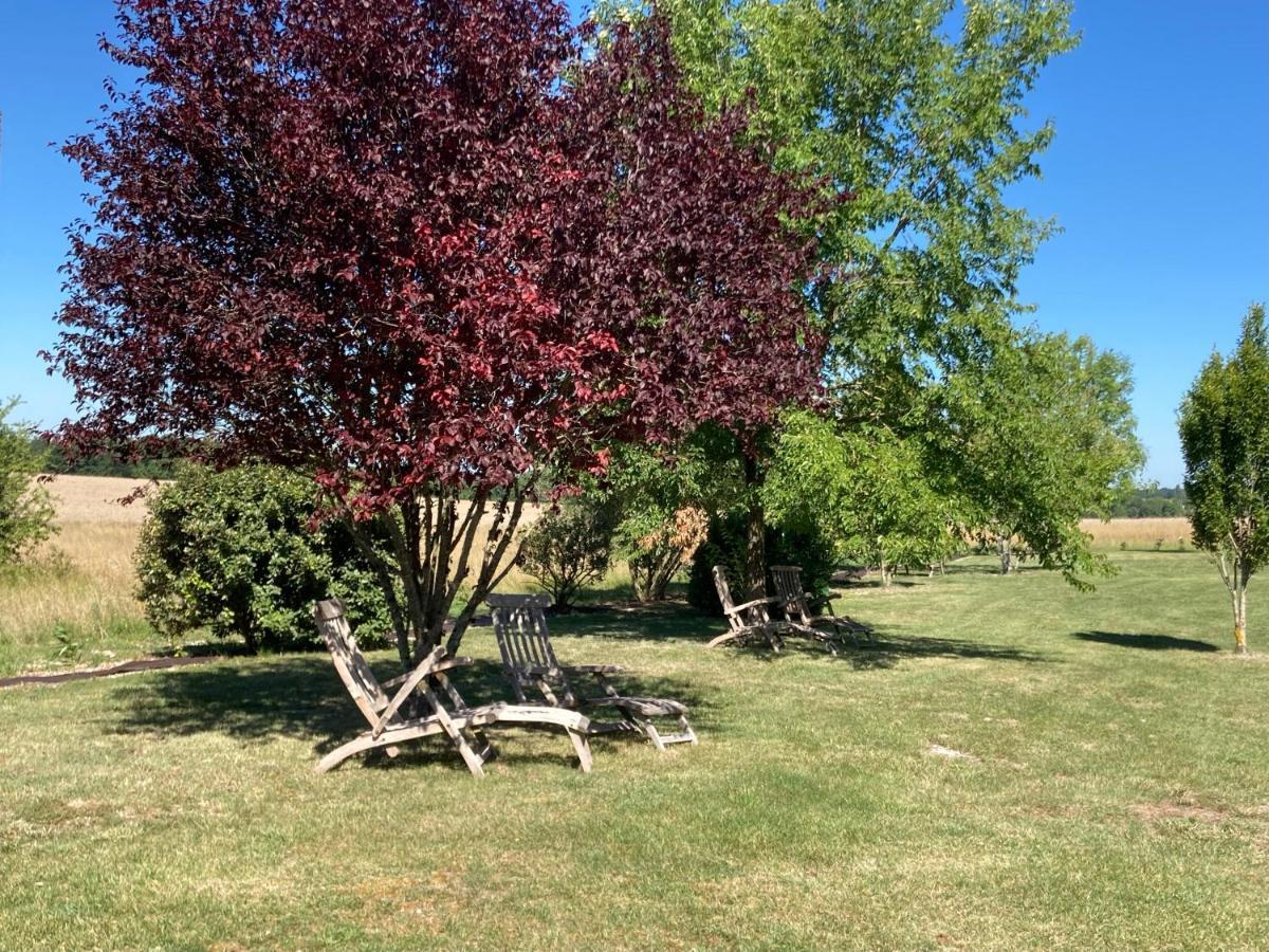Le Murmure Des Fees Issigeac Exterior foto